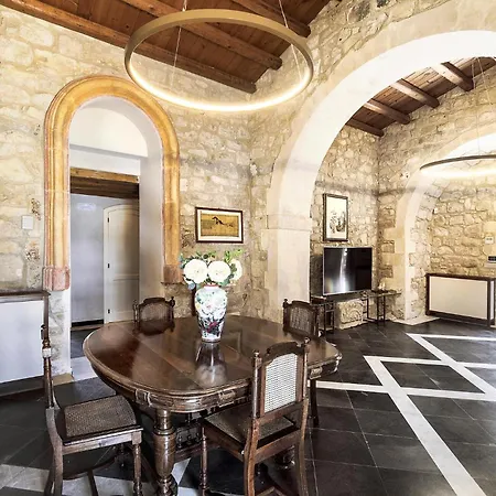 Gorgeous Home In Ragusa *